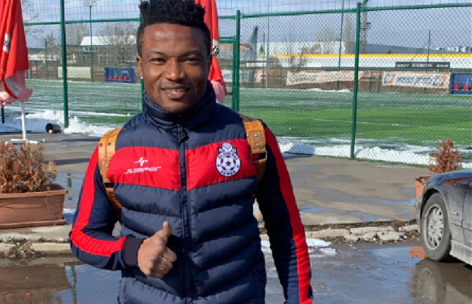 Bulgarian side FK Nadezhda Dobroslavtsi sign Ghanaian midfielder Ezekiel Tawiah