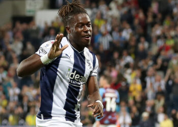 WEST BROMWICH, ENGLAND - SEPTEMBER 03: Brandon Thomas-Asante of West Bromwich Albion celebrates after scoring a goal to make it 1-1 during the Sky Bet Championship between West Bromwich Albion and Burnley at The Hawthorns on September 3, 2022 in West Bromwich, United Kingdom. (Photo by Adam Fradgley/West Bromwich Albion FC via Getty Images)