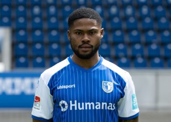 MAGDEBURG, GERMANY - JULY 08: Moritz-Broni Kwarteng of 1. FC Magdeburg poses during the team presentation at MDCC-Arena on July 8, 2022 in Magdeburg, Germany. (Photo by Ronny Hartmann/Getty Images)