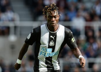 NEWCASTLE UPON TYNE, ENGLAND - AUGUST 31: Christian Atsu of Newcastle United (30)  passes the ball during the Premier League match between Newcastle United and Watford FC at St. James Park on August 31, 2019 in Newcastle upon Tyne, United Kingdom. (Photo by Serena Taylor/Newcastle United via Getty Images)