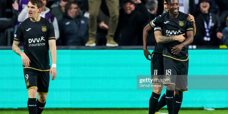 BRUSSELS, BELGIUM - APRIL 13: Majeed Ashimeru of RSC Anderlecht, Lior Refaelov of RSC Anderlecht, Benito Raman of RSC Anderlecht and Francis Amuzu of RSC Anderlecht celebrates after scoring his teams 2:0 goal with team mates during the UEFA Europa Conference League quarterfinal first leg match between RSC Anderlecht and AZ Alkmaar at Constant Vanden Stock Stadium on April 13, 2023 in Brussels, Belgium. (Photo by NESimages/Geert van Erven/DeFodi Images via Getty Images)