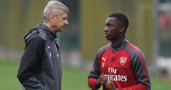 ST ALBANS, ENGLAND - OCTOBER 23: Arsenal manager Arsene Wenger talks with Eddie Nketiah during a training session at London Colney on October 23, 2017 in St Albans, England. (Photo by Stuart MacFarlane/Arsenal FC via Getty Images)