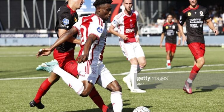 ROTTERDAM - (lr) Julian Baas of sbv Excelsior, Mohammed Kudus of Ajax during the Dutch premier league match between Excelsior and Ajax at Van Donge & De Roo Stadium on August 19, 2023 in Rotterdam, Netherlands. ANP MAURICE VAN STONE (Photo by ANP via Getty Images)