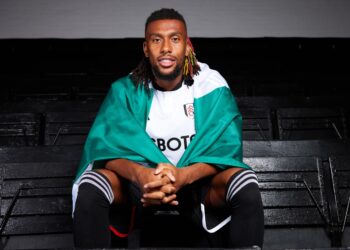 Alex Iwobi signs for Fulham