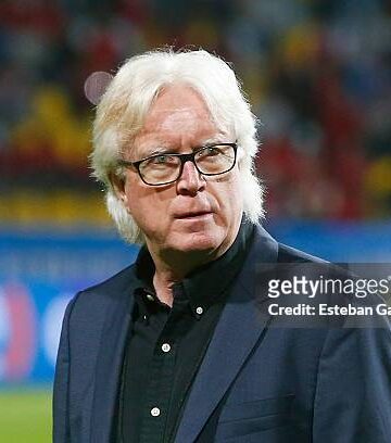 VINA DEL MAR, CHILE - MAY 27: Winfried Schaefer coach of Jamaica gives instructions to his players during an international friendly match between Chile and Jamaica at Sausalito Stadium on May 27, 2016 in Via del Mar, Chile. (Photo by Esteban Garay/LatinContent via Getty Images)