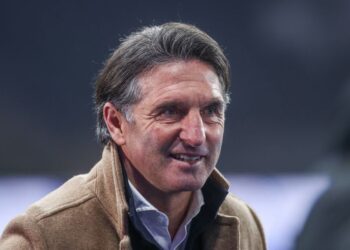 02.01.2021, Fussball, Saison 2020/2021,1. Bundesliga, 14.Spieltag, Hertha BSC - FC Schalke 04, Cheftrainer Bruno Labbadia Hertha BSC DFL REGULATIONS PROHIBIT ANY USE OF PHOTOGRAPHS AS IMAGE SEQUENCES AND/OR QUASI-VIDEO. Berlin Olympiastadion Berlin Deutschland xRHR-FOTO/TRx *** 02 01 2021, Football, Season 2020 2021,1 Bundesliga, Matchday 14, Hertha BSC FC Schalke 04, Head Coach Bruno Labbadia Hertha BSC DFL REGULATES PROHIBIT ANY USE OF PHOTOGRAPHS AS IMAGE SEQUENCES AND OR QUASI VIDEO Berlin Olympiastadion Berlin Germany xRHR PHOTO TRx