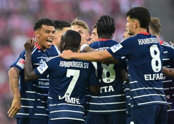 0:1 Tor, Jubel, v.l. Torschuetze Ransford-Yeboah Koenigsdoerffer, Jean-Luc Dompe, Bakery Jatta, Daniel Elfadli (HSV)
Koeln, 02.08.2024, Fussball, 2. Bundesliga, 1. FC Koeln - Hamburger SV