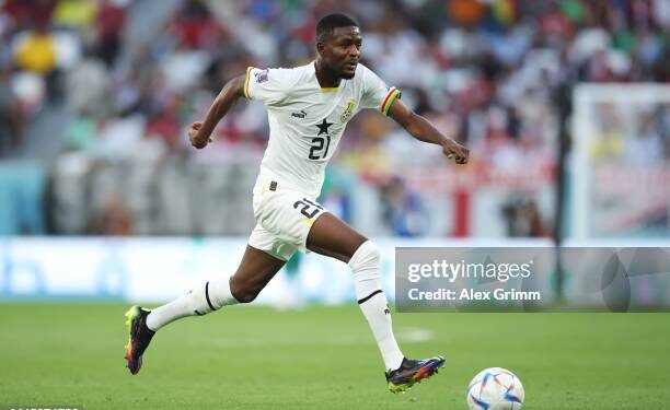 AL RAYYAN, QATAR - NOVEMBER 28: Salis Abdul Samed of Ghana controls the ball during the FIFA World Cup Qatar 2022 Group H match between Korea Republic and Ghana at Education City Stadium on November 28, 2022 in Al Rayyan, Qatar. (Photo by Alex Grimm/Getty Images)