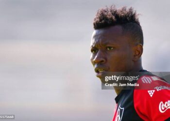 MEXICO CITY, MEXICO - JANUARY 14: Clifford Aboagye of Atlas looks on during the second round match between Pumas UNAM and Atlas as part of the Torneo Clausura 2018 Liga MX at Olimpico Universitario Stadium on January 14, 2018 in Mexico City, Mexico. (Photo by Jaime Lopez/Jam Media/Getty Images)
