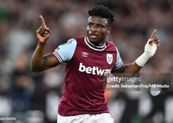 LONDON, ENGLAND - AUGUST 28: Mohammed Kudus of West Ham United celebrates after the first goal scored by Jarrod Bowen (not in the picture) during the Carabao Cup Second Round match between West Ham United and AFC Bournemouth at London Stadium on August 28, 2024 in London, England. (Photo by Sebastian Frej/MB Media/Getty Images)