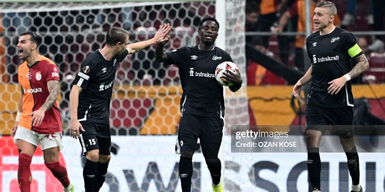 Elfsborg's Ghanian midfielder #10 Michael Baidoo celebrates after scoring a penalty kick for his team's second goal   during the UEFA Europa League 1st round day 3 football match between Galatasaray and IF Elfsborg at the Rams Park Ali Samiyen Sport Complex Stadium in Istanbul on October 23, 2024. (Photo by Ozan KOSE / AFP) (Photo by OZAN KOSE/AFP via Getty Images)