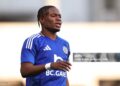 CHESTERFIELD, ENGLAND - JULY 26: Abdul Fatawu of Leicester City during the pre-season friendly match between Leicester City and Palermo at SMH Group Stadium on July 26, 2024 in Chesterfield, England. (Photo by Robbie Jay Barratt - AMA/Getty Images)