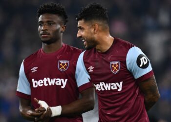 LONDON, ENGLAND - NOVEMBER 9: Mohammed Kudus and Emerson Palmieri of West Ham United FC during the UEFA Europa League match between West Ham United FC and Olympiacos FC at London Stadium on November 9, 2023 in London, England. (Photo by Sebastian Frej/MB Media/Getty Images)