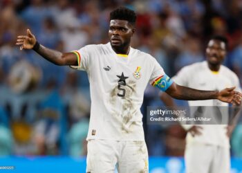 AL WAKRAH, QATAR - DECEMBER 02: Thomas Partey of Ghana gestures during the FIFA World Cup Qatar 2022 Group H match between Ghana and Uruguay at Al Janoub Stadium on December 02, 2022 in Doha, Qatar. (Photo by Richard Sellers/Getty Images)
