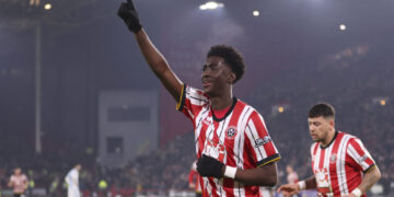 SHEFFIELD, ENGLAND - FEBRUARY 12: Jesurun Rak-Sakyi of Sheffield United FC celebrates after scoring the team's first goal during the Sky Bet Championship match between Sheffield United FC and Middlesbrough FC at  on February 12, 2025 in Sheffield, England. (Photo by Molly Darlington/Getty Images)