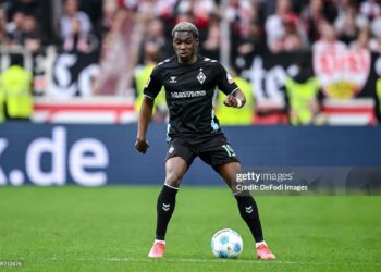 Stuttgart, Germany - April 13: Derrick Köhn of SV Werder Bremen controls the Ball during the Bundesliga match between VfB Stuttgart and SV Werder Bremen at MHPArena Stuttgart on April 13, 2025 in Stuttgart, Germany. (Photo by Harry Langer/DeFodi Images/DeFodi via Getty Images)
