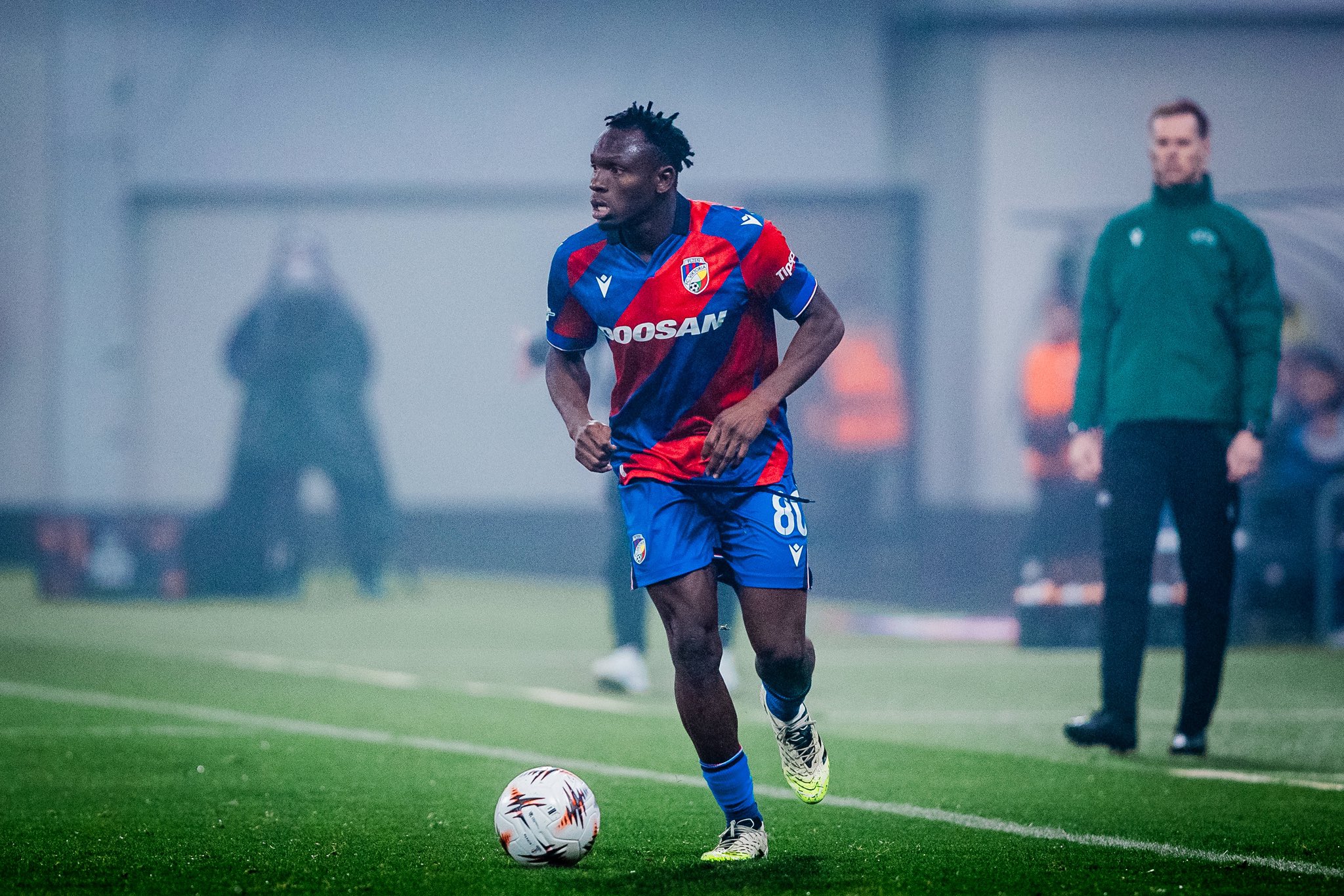 Ghana striker Prince Adu Kwabena delivers assist for Viktoria Plzen against Dukla Praha