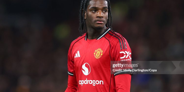 MANCHESTER, ENGLAND - DECEMBER 26: Ayden Heaven of Manchester United during the Premier League match between Manchester United and Newcastle United at Old Trafford on December 26, 2025 in Manchester, England. (Photo by Molly Darlington/Copa/Getty Images)