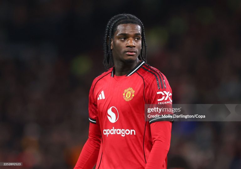 MANCHESTER, ENGLAND - DECEMBER 26: Ayden Heaven of Manchester United during the Premier League match between Manchester United and Newcastle United at Old Trafford on December 26, 2025 in Manchester, England. (Photo by Molly Darlington/Copa/Getty Images)