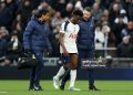 LONDON, ENGLAND - JANUARY 04: Mohammed Kudus of Tottenham Hotspur is helped off the pitch after getting injured during the Premier League match between Tottenham Hotspur and Sunderland at Tottenham Hotspur Stadium on January 04, 2026 in London, England. (Photo by Julian Finney/Getty Images)