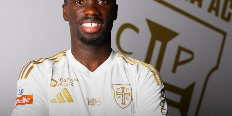 Lawrence Ofori joins Casa Pia AC