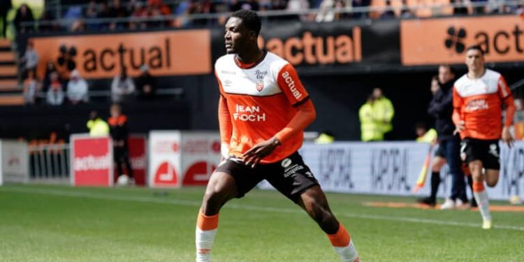 32 Nathaniel ADJEI (fcl) during the Ligue 1 Uber Eats match between Lorient and Toulouse at Stade du Moustoir on April 28, 2024 in Lorient, France. (Photo by Dave Winter/FEP/Icon Sport)   - Photo by Icon Sport