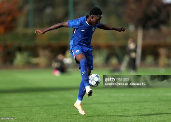 COBHAM, ENGLAND - OCTOBER 22: Genesis Antwi of Chelsea controls the ball during the UEFA Youth League 2025/26 League Phase MD3 match between Chelsea FC and AFC Ajax at Chelsea Training Ground on October 22, 2025 in Cobham, England. (Photo by Chris Lee - Chelsea FC/Chelsea FC via Getty Images)
