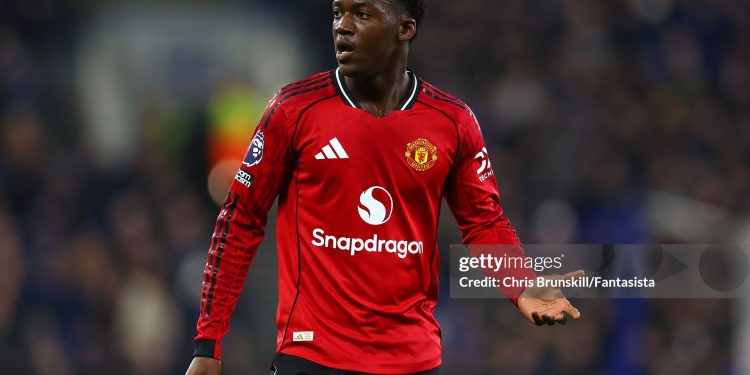 LIVERPOOL, ENGLAND - FEBRUARY 23: Kobbie Mainoo of Manchester United reacts during the Premier League match between Everton and Manchester United at Hill Dickinson Stadium on February 23, 2026 in Liverpool, England. (Photo by Chris Brunskill/Fantasista/Getty Images)