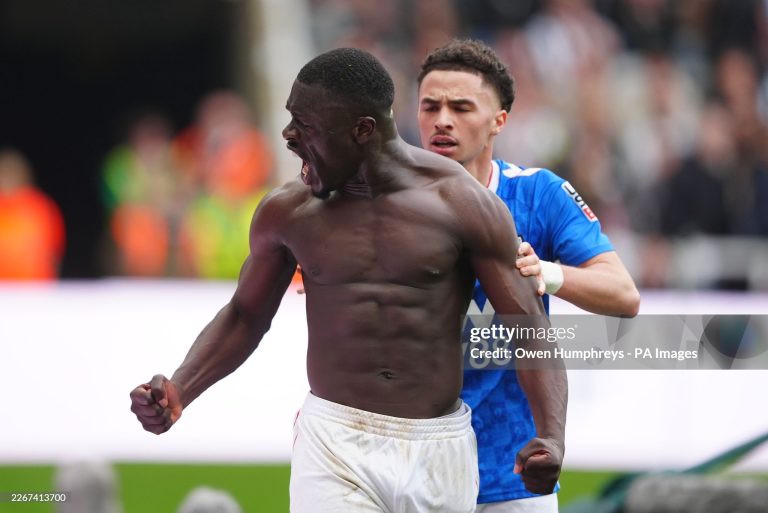 Sunderland's Brian Brobbey celebrates scoring their side's second goal of the game as Newcastle United players look dejected uring the Premier League match at St James' Park, Newcastle upon Tyne. Picture date: Sunday March 22, 2026. (Photo by Owen Humphreys/PA Images via Getty Images)