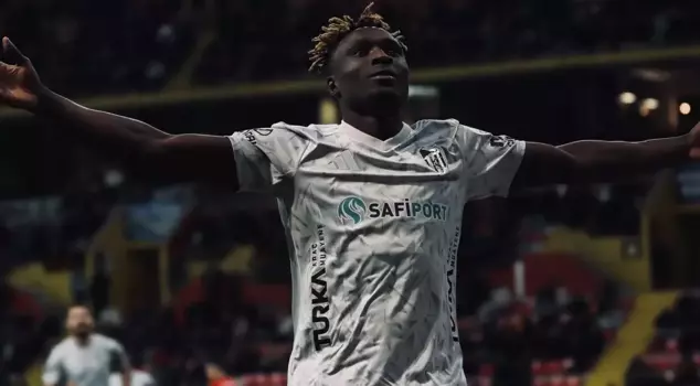 Dan Agyei -Kocaelispor striker