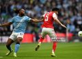 LONDON, ENGLAND - MARCH 22: Piero Hincapie of Arsenal is challenged by Antoine Semenyo of Manchester City during the Carabao Cup Final match between Arsenal and Manchester City at Wembley Stadium on March 22, 2026 in London, England. (Photo by David Price/Arsenal FC via Getty Images)