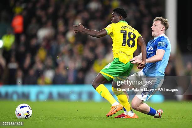 Norwich City's Forson Amankwah (left) and Derby County's Derry Murkin battle for the ball during the Sky Bet Championship match at Carrow Road, Norwich. Picture date: Tuesday April 21, 2026. (Photo by Adam Davy/PA Images via Getty Images)