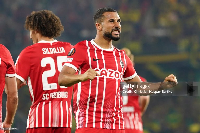 FREIBURG IM BREISGAU, GERMANY - OCTOBER 06: Daniel-Kofi Kyereh of SC Freiburg celebrates scoring their side's first goal during the UEFA Europa League group G match between Sport-Club Freiburg and FC Nantes at Stadion am Wolfswinkel on October 06, 2022 in Freiburg im Breisgau, Germany. (Photo by Christian Kaspar-Bartke/Getty Images)