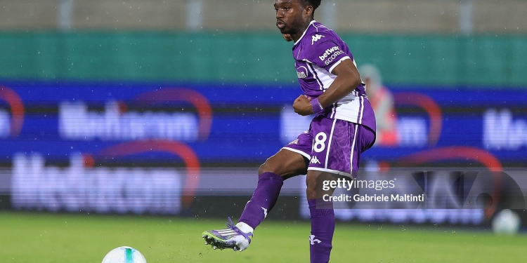 FLORENCE, ITALY - SEPTEMBER 13: Tariq Lamptey of ACF Fiorentina in action during the Serie A match between ACF Fiorentina and SSC Napoli at Artemio Franchi on September 13, 2025 in Florence, Italy. (Photo by Gabriele Maltinti/Getty Images)
