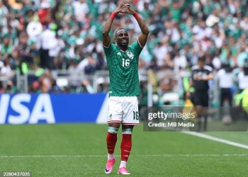 MEXICO CITY, MEXICO - JUNE 11: Julián Quiñones of Mexico celebrates after scoring the first goal of his team during the FIFA World Cup 2026 Group A match between Mexico and South Africa at Mexico City Stadium on June 11, 2026 in Mexico City, Mexico. (Photo by MB Media/Getty Images)