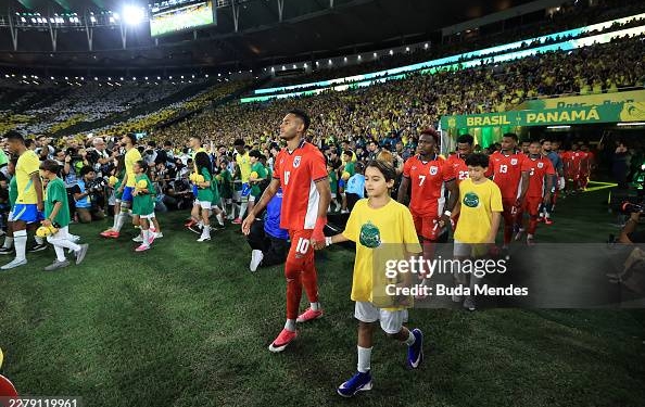 RIO DE JANEIRO, BRAZIL - MAY 31: Ismael Díaz of Panama enters the pitch prior to the international friendly match between Brazil and Panama at Maracana Stadium on May 31, 2026 in Rio de Janeiro, Brazil. (Photo by Buda Mendes/Getty Images)