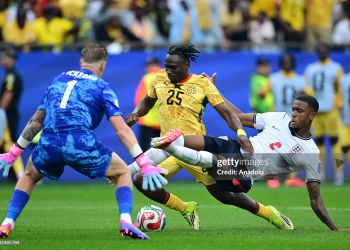 FOXBOROUGH, USA - JUNE 23: Prince Kwabena Adu (25) of Ghana in action against Ezri Konsa (2) of England during the 2026 FIFA World Cup First Stage Group L match between England and Ghana at Gillette Stadium (Boston Stadium) in Foxborough, Massachusetts, United States on June 23, 2026. (Photo by Abdulhamid Hosbas/Anadolu via Getty Images)
