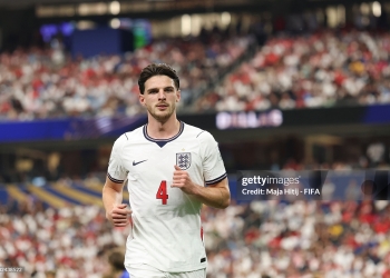 DALLAS, TEXAS - JUNE 17: Declan Rice #4 of England looks on during the FIFA World Cup 2026 Group L match between England and Croatia at Dallas Stadium on June 17, 2026 in Dallas, Texas. (Photo by Maja Hitij - FIFA/FIFA via Getty Images)