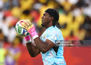 TORONTO, ONTARIO - JUNE 17: Ghana goalkeeper Lawrence Ati Zigi controls the ball during the FIFA World Cup 2026 Group L match between Ghana and Panama at Toronto Stadium on June 17, 2026 in Toronto, Ontario. (Photo by Robert Cianflone/Getty Images)