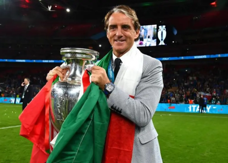 Roberto Mancini was inducted into the Italian Football Hall of Fame in 2015