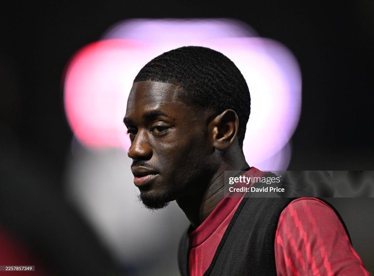 BOREHAMWOOD, ENGLAND - JANUARY 23: Charles Sagoe Jr of Arsenal warms up before the PL2 match between Arsenal U21 and Burnley U21 at Meadow Park on January 23, 2026 in Borehamwood, England. (Photo by David Price/Arsenal FC via Getty Images)