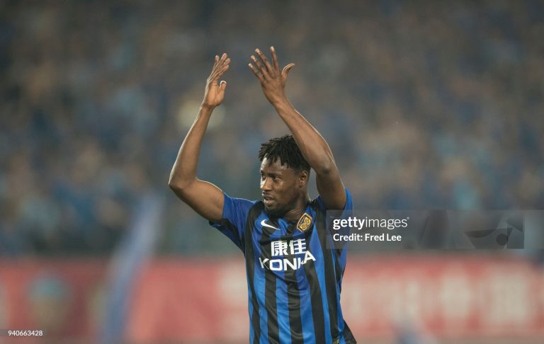 NANJING, CHINA - APRIL 01:  Richmond Boakye #38 of Jiangsu Suning FC in action during the 2018 Chinese Super League match between Jiangsu Suning and Tianjin Teda at Nanjing Olympic Sports Center on April 1, 2018 in Nanjing, China.  (Photo by XIN LI/Getty Images)