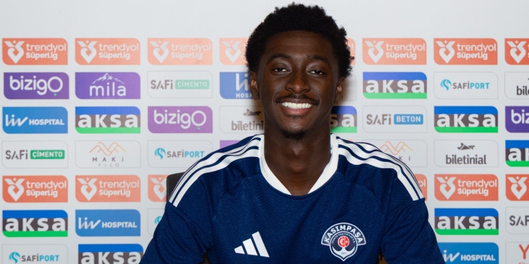 Rak Sakyi signs for Kasımpaşa