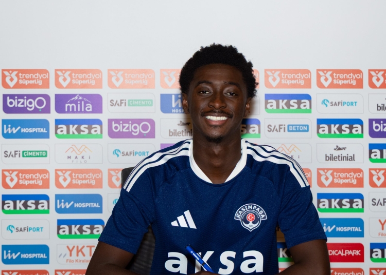 Rak Sakyi signs for Kasımpaşa