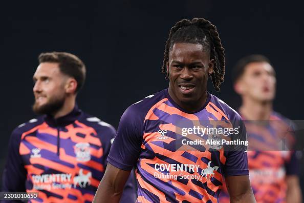 LONDON, ENGLAND - OCTOBER 19: Brandon Thomas-Asante of Coventry City warms up with teammates before the Premier League 2026/27 match between Tottenham Hotspur and Coventry City at Tottenham Hotspur Stadium on October 19, 2026 in London, England. (Photo by Alex Pantling/Getty Images)