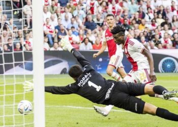 Ajax boss Schreuder lauds Ghana star Mohammed Kudus