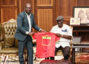 GFA boss Kurt Okraku, Exco members visit former President Agyekum Kuffour ahead of World Cup