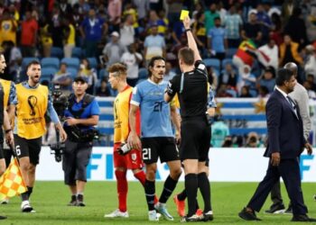Take the referee to prison if I am punished – Edinson Cavani on Ghana-Uruguay conduct