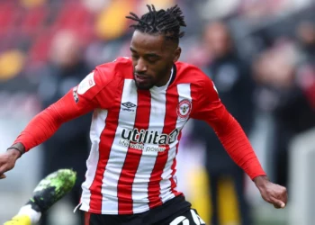 Brentford boss hails departed Tariqe Fosu
