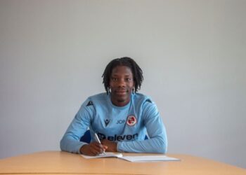 Ghanaian midfielder Jeremiah Okine-Peters signs first professional contract with Reading FC